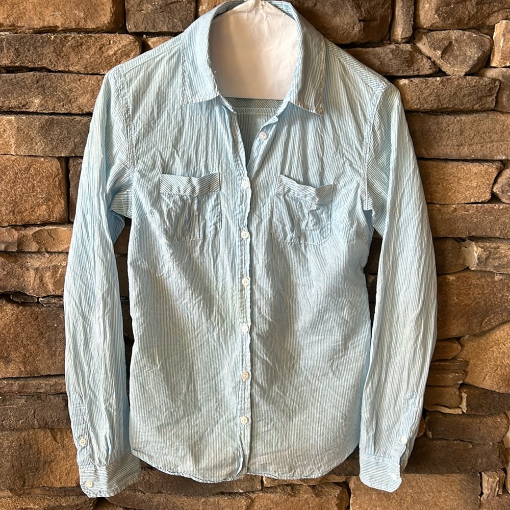 Aeropostale 100% cotton long sleeve blouse blue and white pin stripe size small